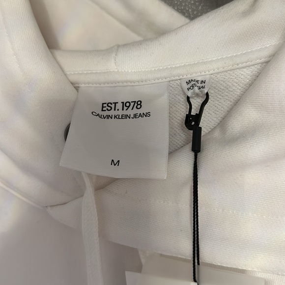 Calvin Klein 3D hoodie. - Picture 3 of 7